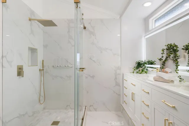 $3,150,000 | 703 Avenida Presidio, San Clemente, CA 92672