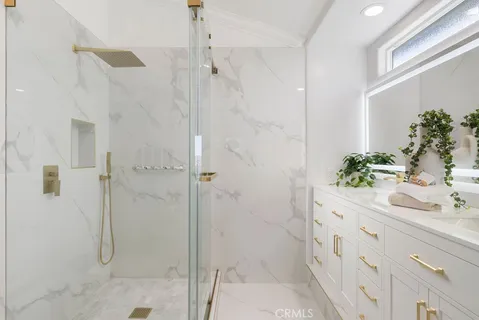 $3,150,000 | 703 Avenida Presidio, San Clemente, CA 92672