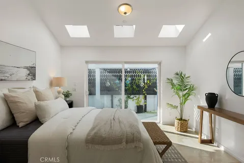 $3,150,000 | 703 Avenida Presidio, San Clemente, CA 92672