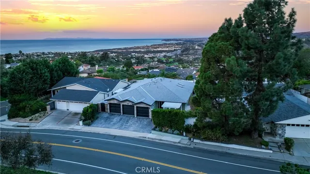 $3,150,000 | 703 Avenida Presidio, San Clemente, CA 92672