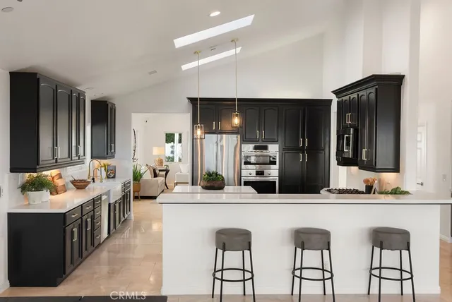 $3,150,000 | 703 Avenida Presidio, San Clemente, CA 92672