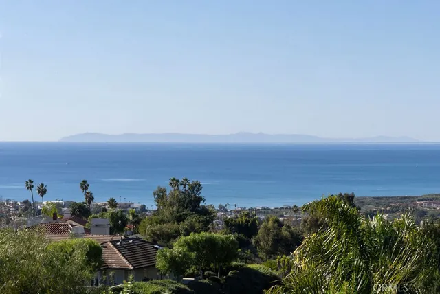 $3,150,000 | 703 Avenida Presidio, San Clemente, CA 92672