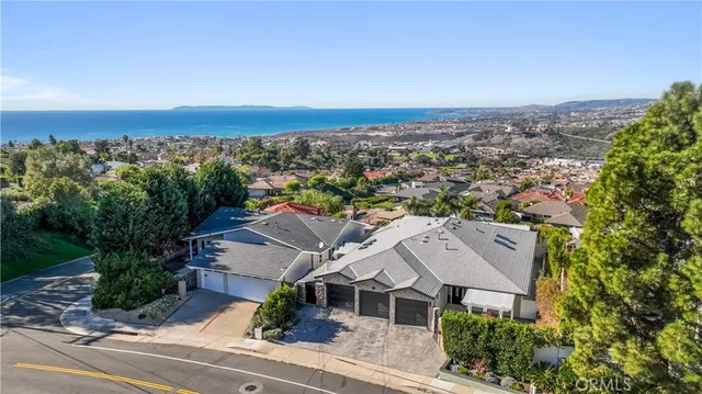$3,150,000 | 703 Avenida Presidio, San Clemente, CA 92672
