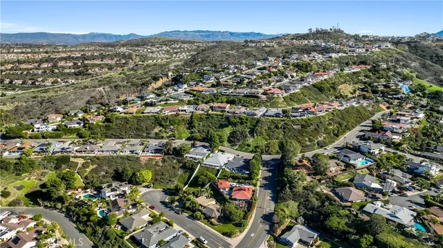 $3,150,000 | 703 Avenida Presidio, San Clemente, CA 92672