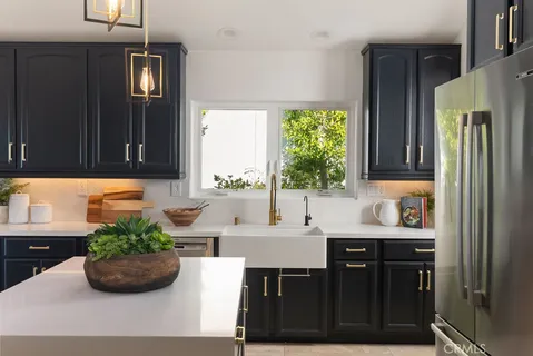 $3,150,000 | 703 Avenida Presidio, San Clemente, CA 92672