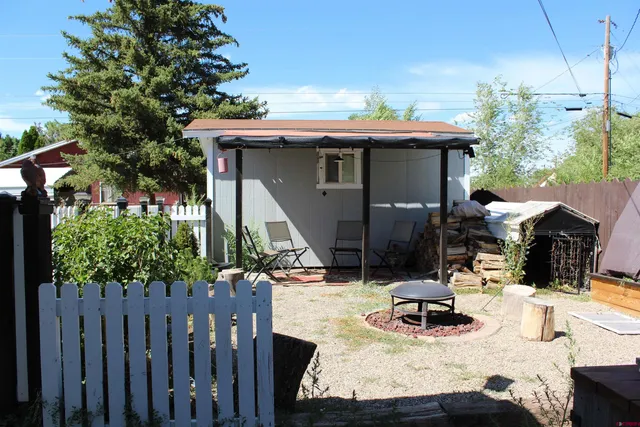 $375,000 | 1702 East MacArthur Avenue, Cortez, CO 81321