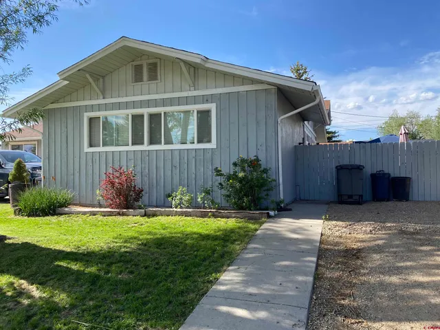 $375,000 | 1702 East MacArthur Avenue, Cortez, CO 81321