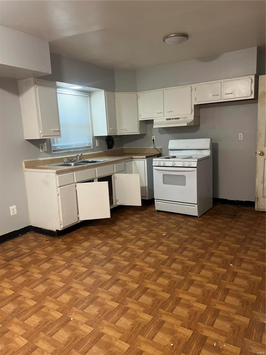 1815 Lanecourt Drive St. Louis, MO 63136 - Photo 8 of 20