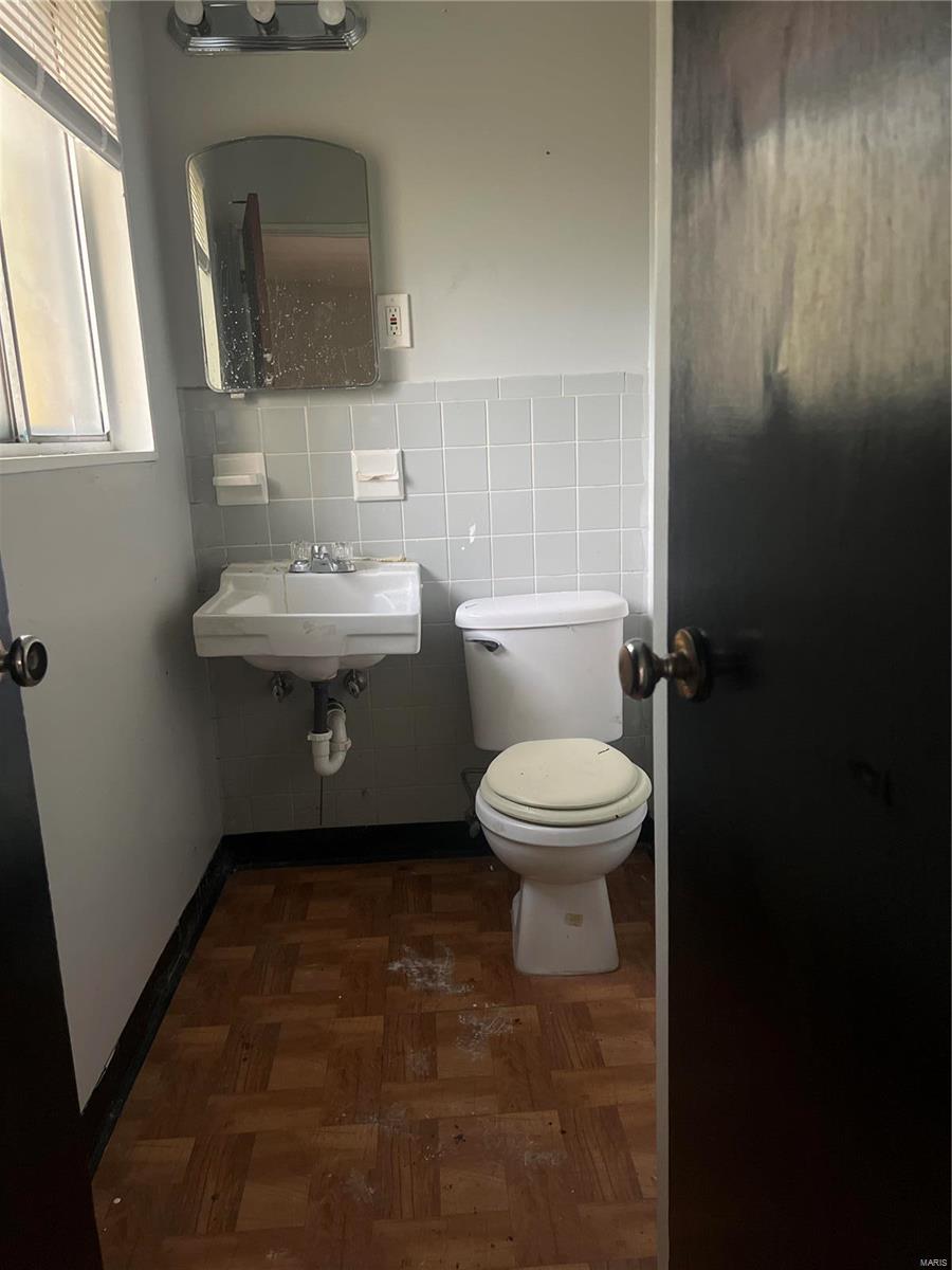 1815 Lanecourt Drive St. Louis, MO 63136 - Photo 10 of 20