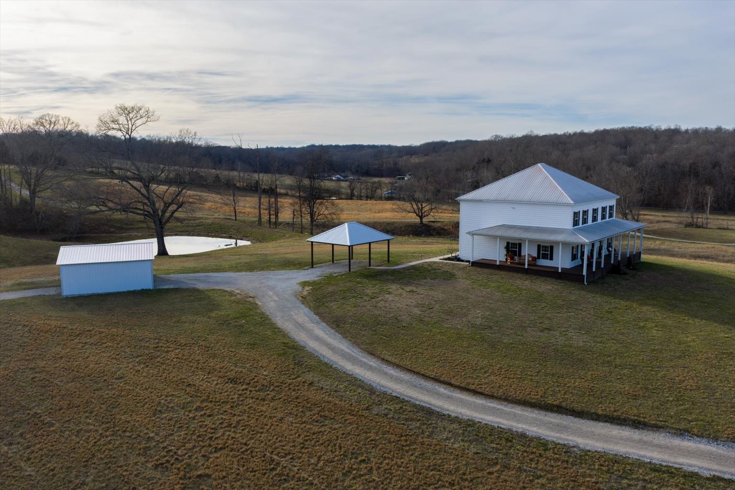 185 Thompson Road Dickson, TN 37055 - Photo 4 of 45 Gallery Image 4