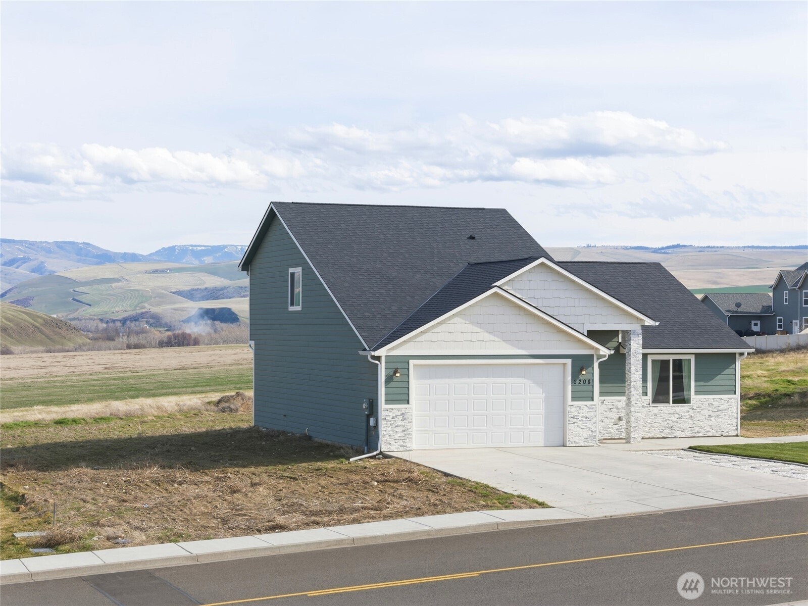 2208 Key Boulevard Milton Freewater, OR 97862 - Photo 5 of 40