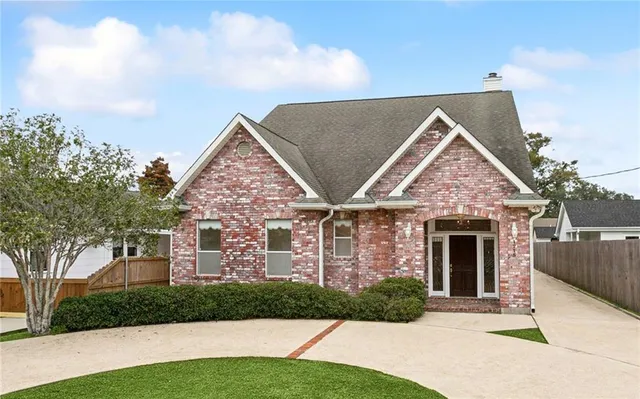 $599,000 | Undisclosed Address, Metairie, LA 70005