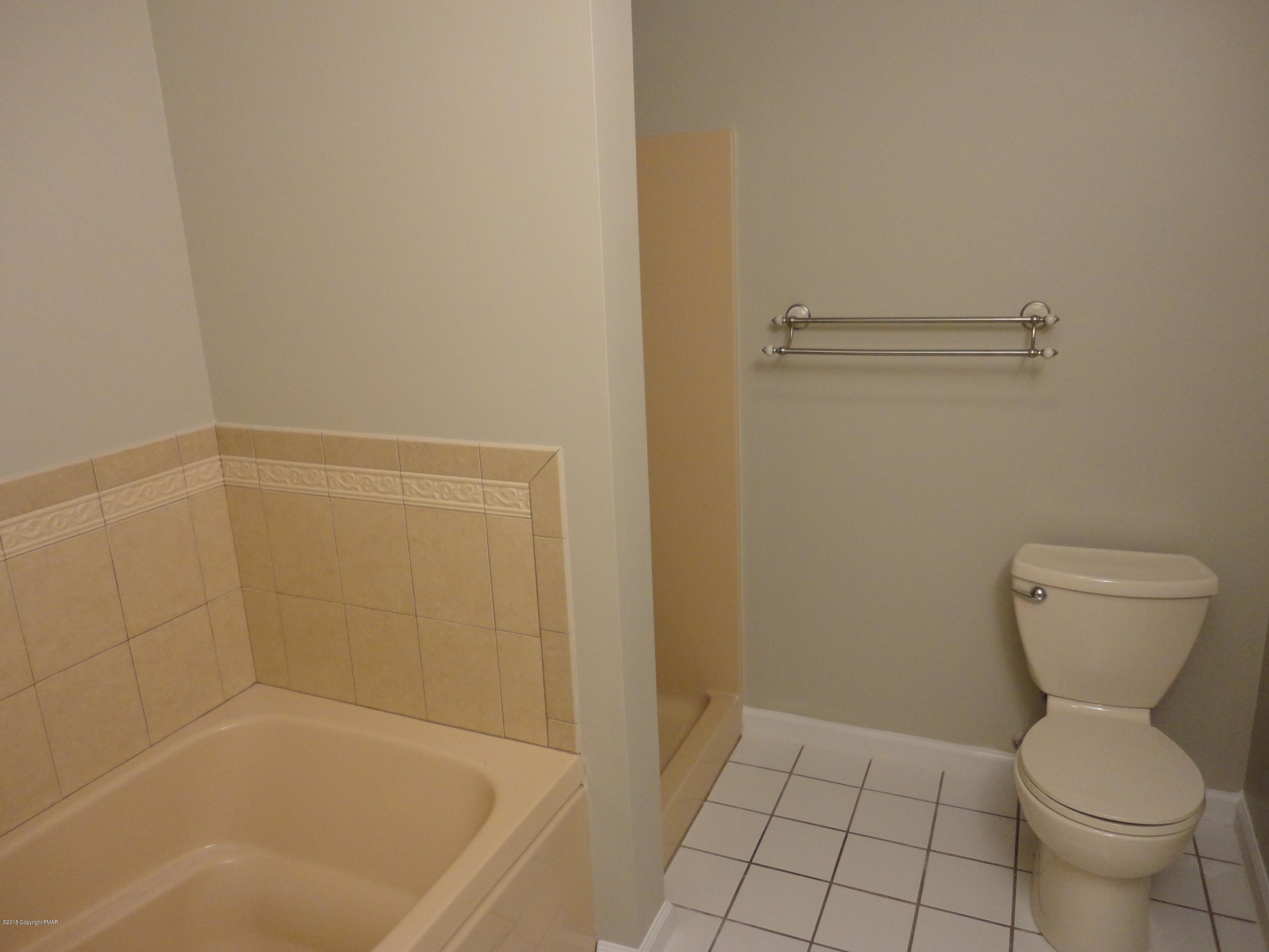 128 Gap View Circle Bushkill, PA 18324 - Photo 27 of 39 Upstairs master bath view 2