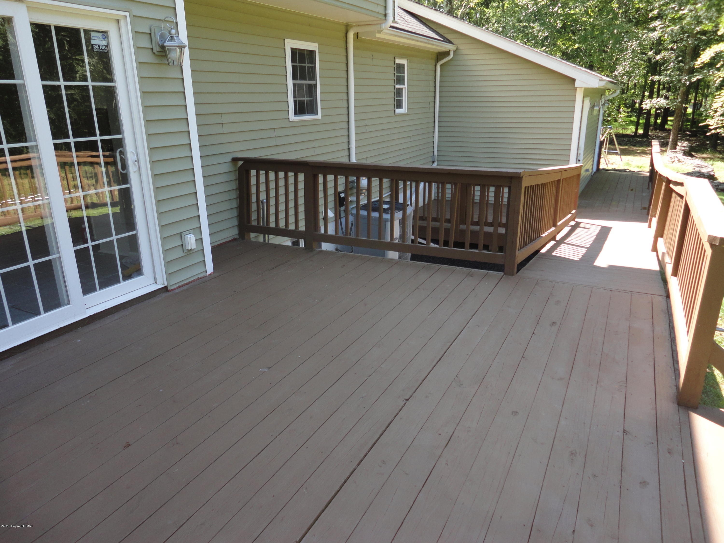 128 Gap View Circle Bushkill, PA 18324 - Photo 32 of 39 Deck