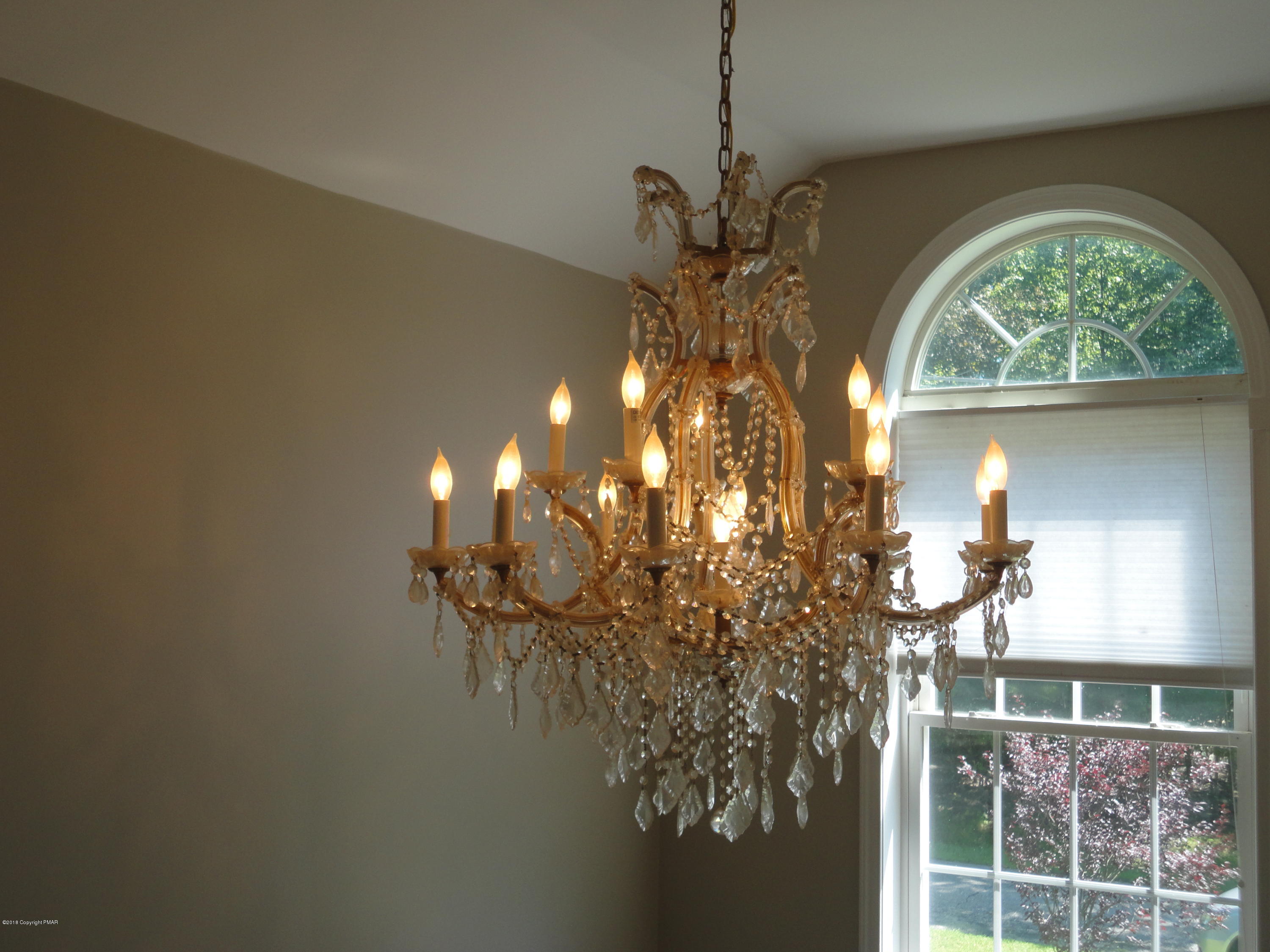 128 Gap View Circle Bushkill, PA 18324 - Photo 9 of 39 Chandelier