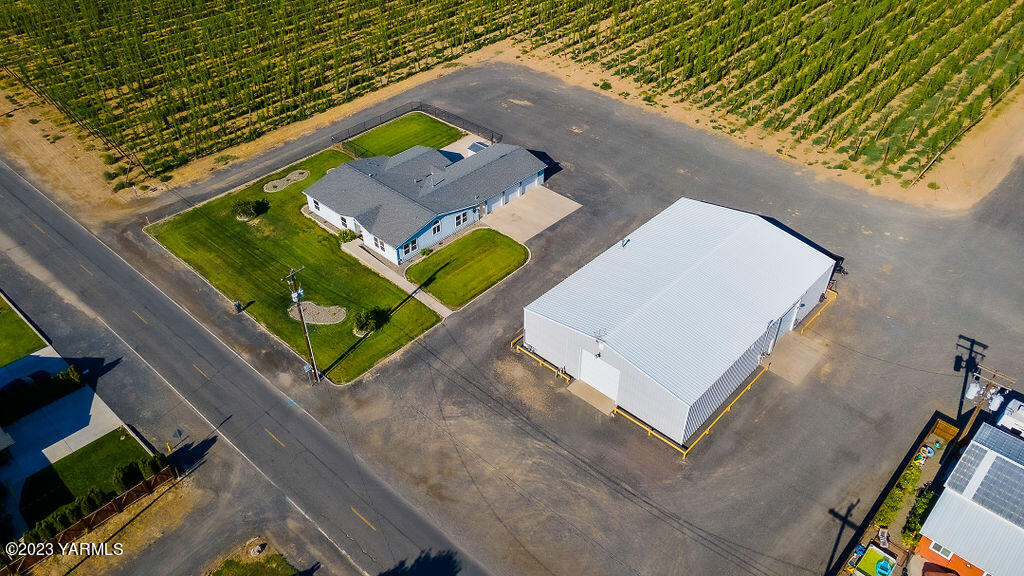 1305 Faucher Road Moxee, WA 98936 - Photo 39 of 40