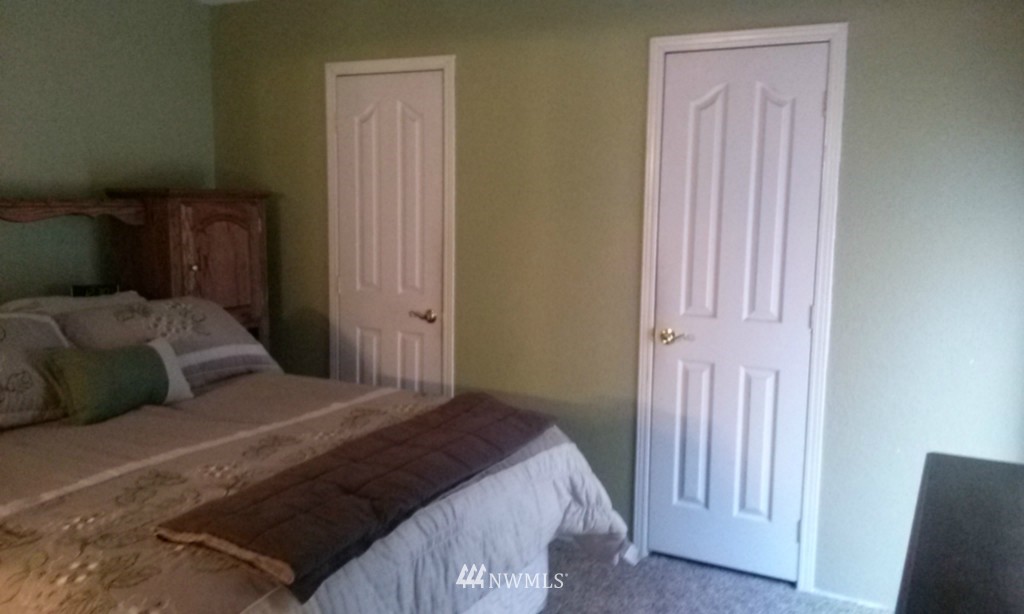 12315 Hubbard Road Southeast Rainier, WA 98576 - Photo 8 of 21 Gallery Image 8