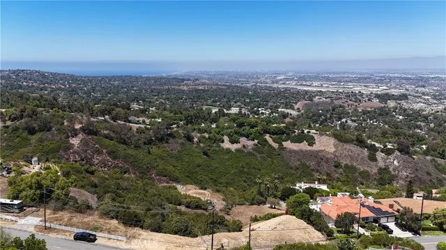 $950,000 | 14 Bronco Drive, Rancho Palos Verdes, CA 90275
