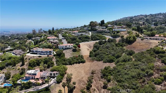 $950,000 | 14 Bronco Drive, Rancho Palos Verdes, CA 90275