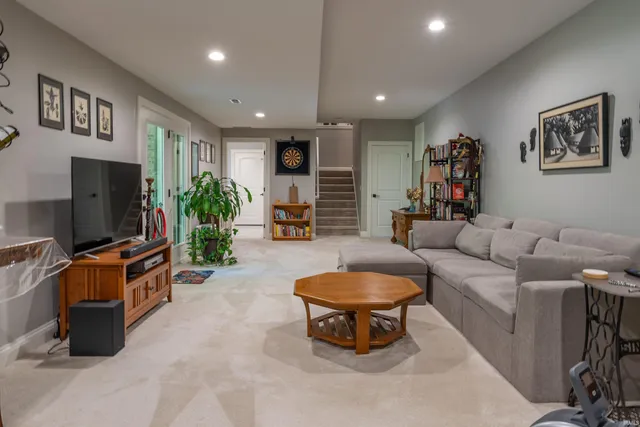 $697,000 | 3782 East Regents Court, Bloomington, IN 47401