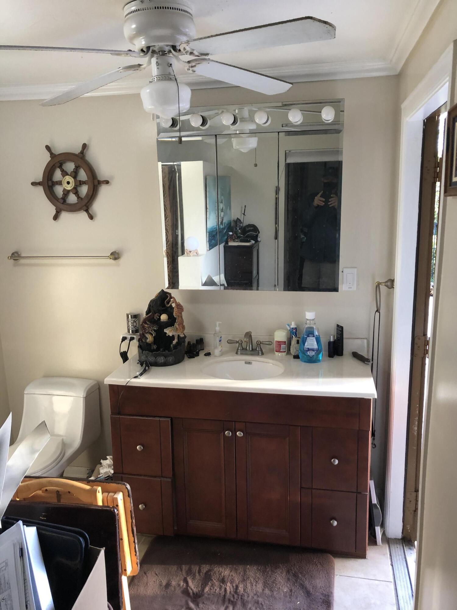 9100 154th Road North Jupiter, FL 33478 - Photo 20 of 23 F3832D6F-F8EB-4237-ADD6-69AF3EF058F8