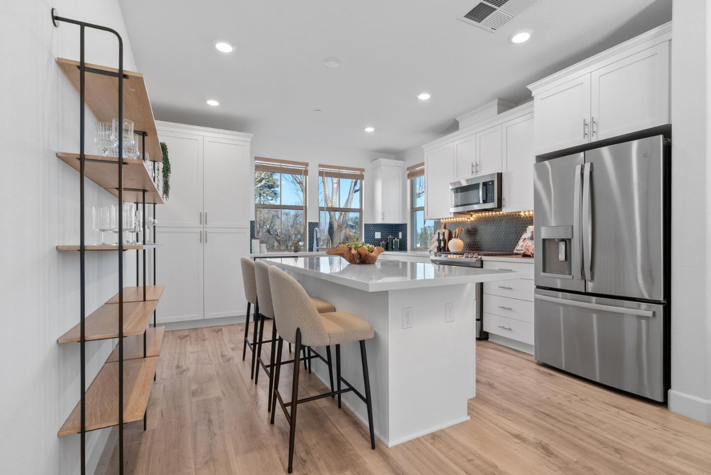 1070 Darwin Terrace, Unit 4 Sunnyvale, CA 94085 - Photo 16 of 52