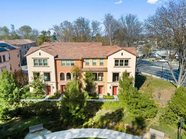 $1,975,000 | 1070 Darwin Terrace, Unit 4, Sunnyvale, CA 94085