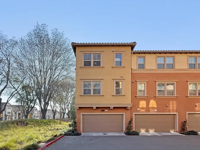 $1,975,000 | 1070 Darwin Terrace, Unit 4, Sunnyvale, CA 94085