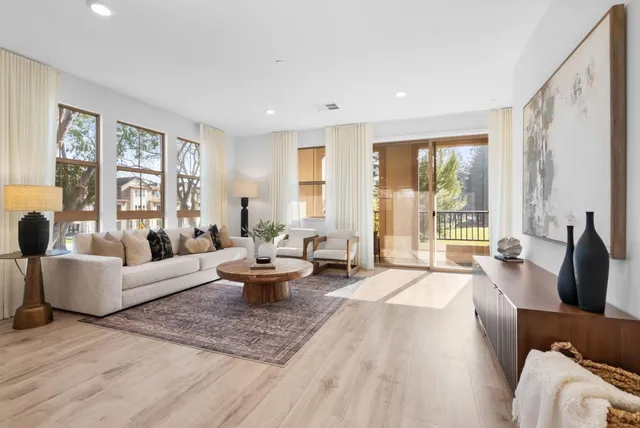 $1,975,000 | 1070 Darwin Terrace, Unit 4, Sunnyvale, CA 94085