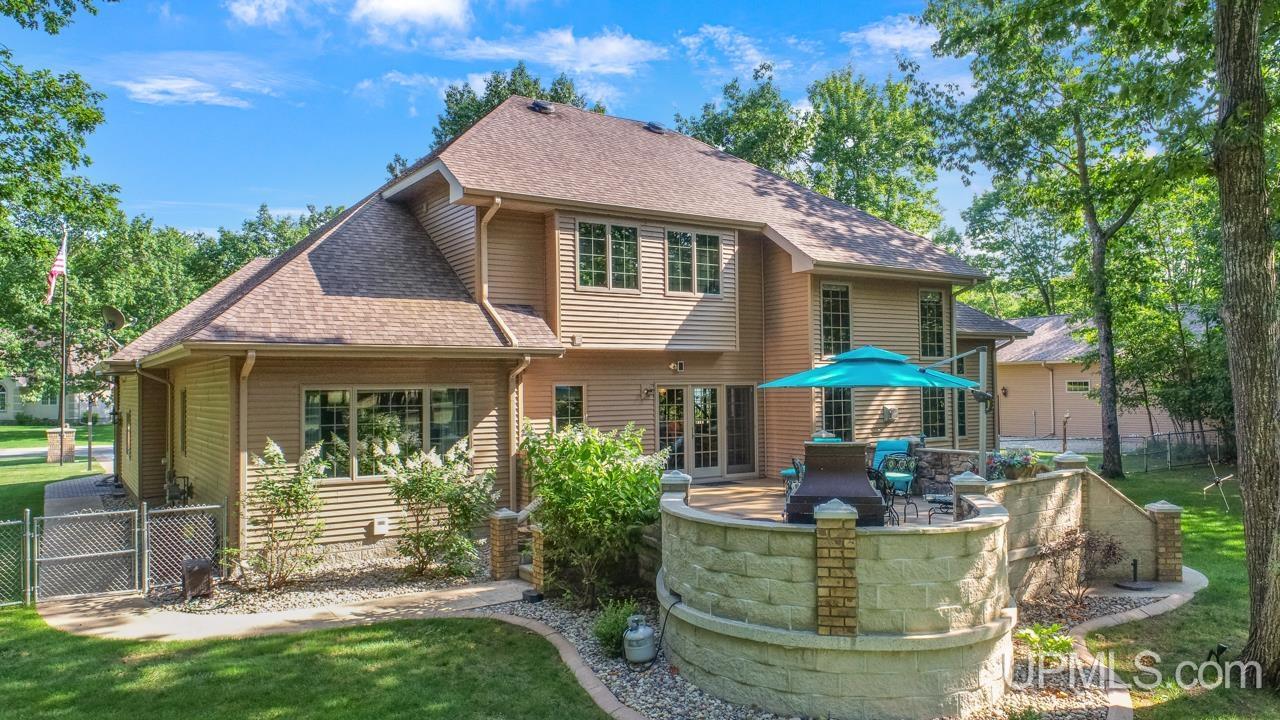 7695 Tipperary Road Gladstone, MI 49837 - Photo 6 of 65 Gallery Image 6