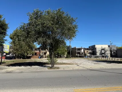 $250,000 | 2904 West Madison Street, Chicago, IL 60612