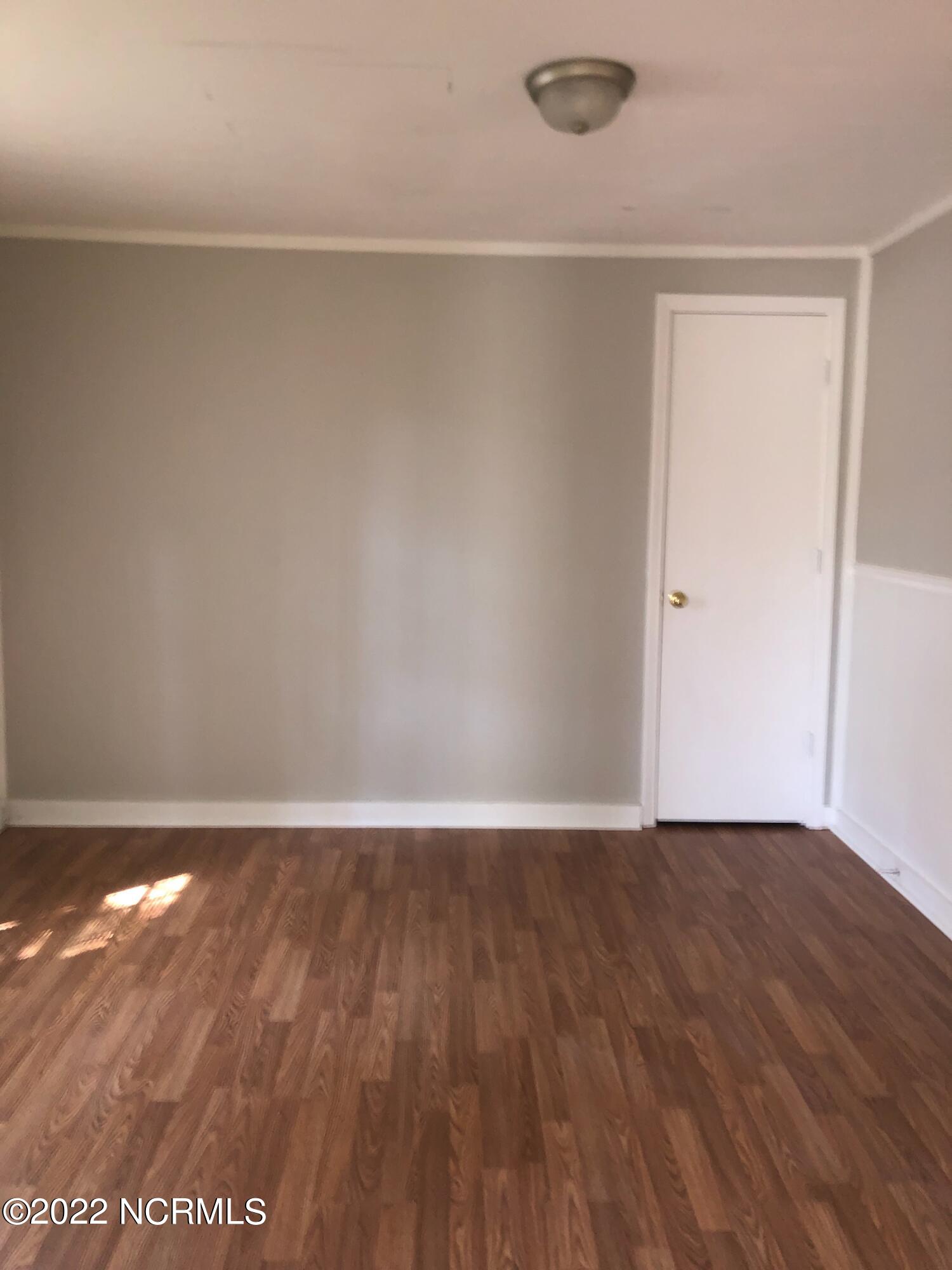 573 East Washington Street Rockingham, NC 28379 - Photo 15 of 18 573 E Washington St Ext Bedroom 2