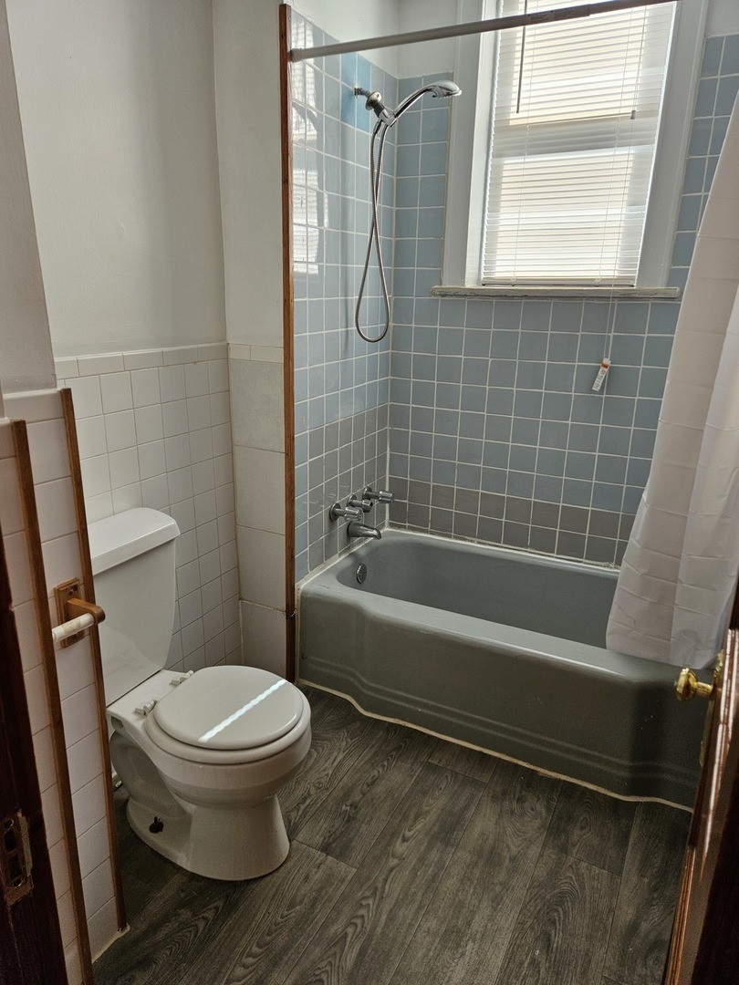 4543 North Keystone Avenue, Unit 2 Chicago, IL 60630 - Photo 8 of 10