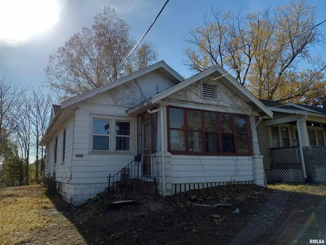 $47,500 | 400 West Corrington Avenue, Peoria, IL 61604