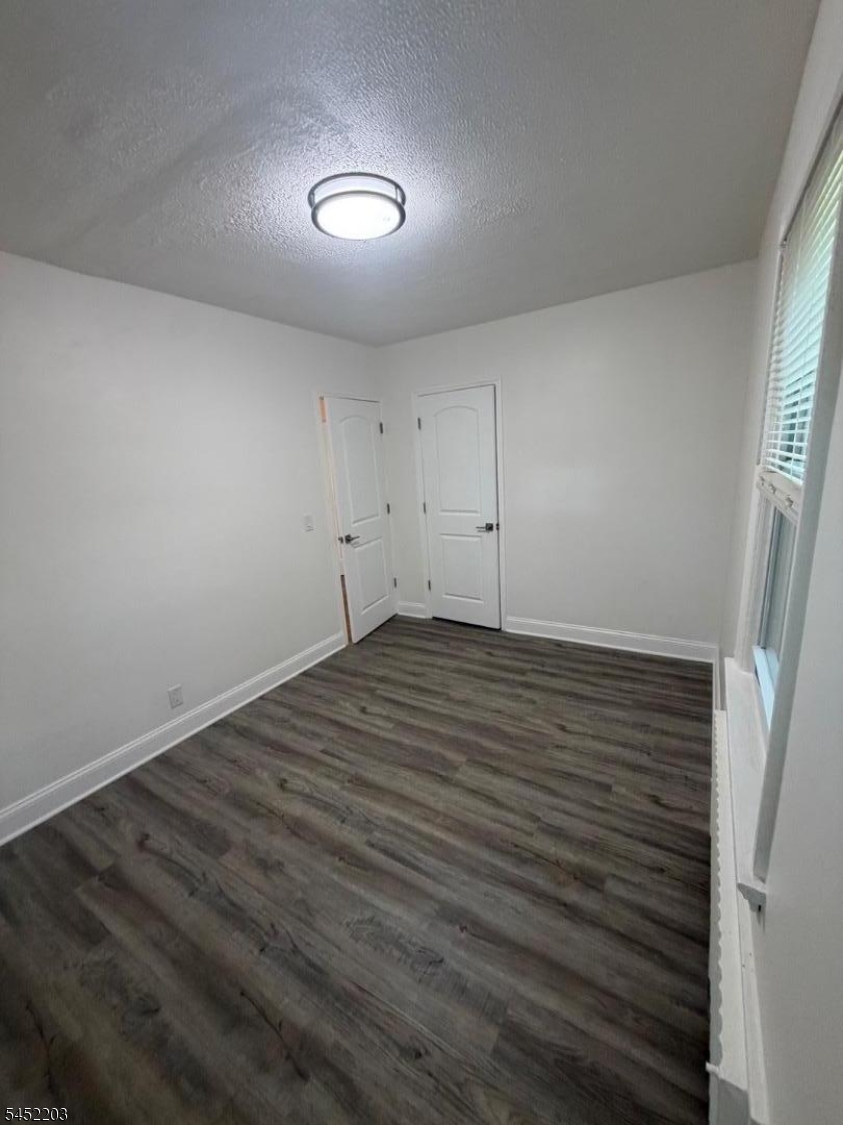 1016 Valley Road Wayne, NJ 07470 - Photo 16 of 22 Gallery Image 16