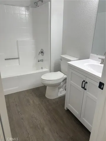 $3,000 | 37543 Royal Court, Palmdale, CA 93552