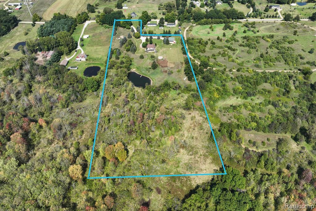 4813 Burgess Road Pinckney, MI 48169 - Photo 1 of 82