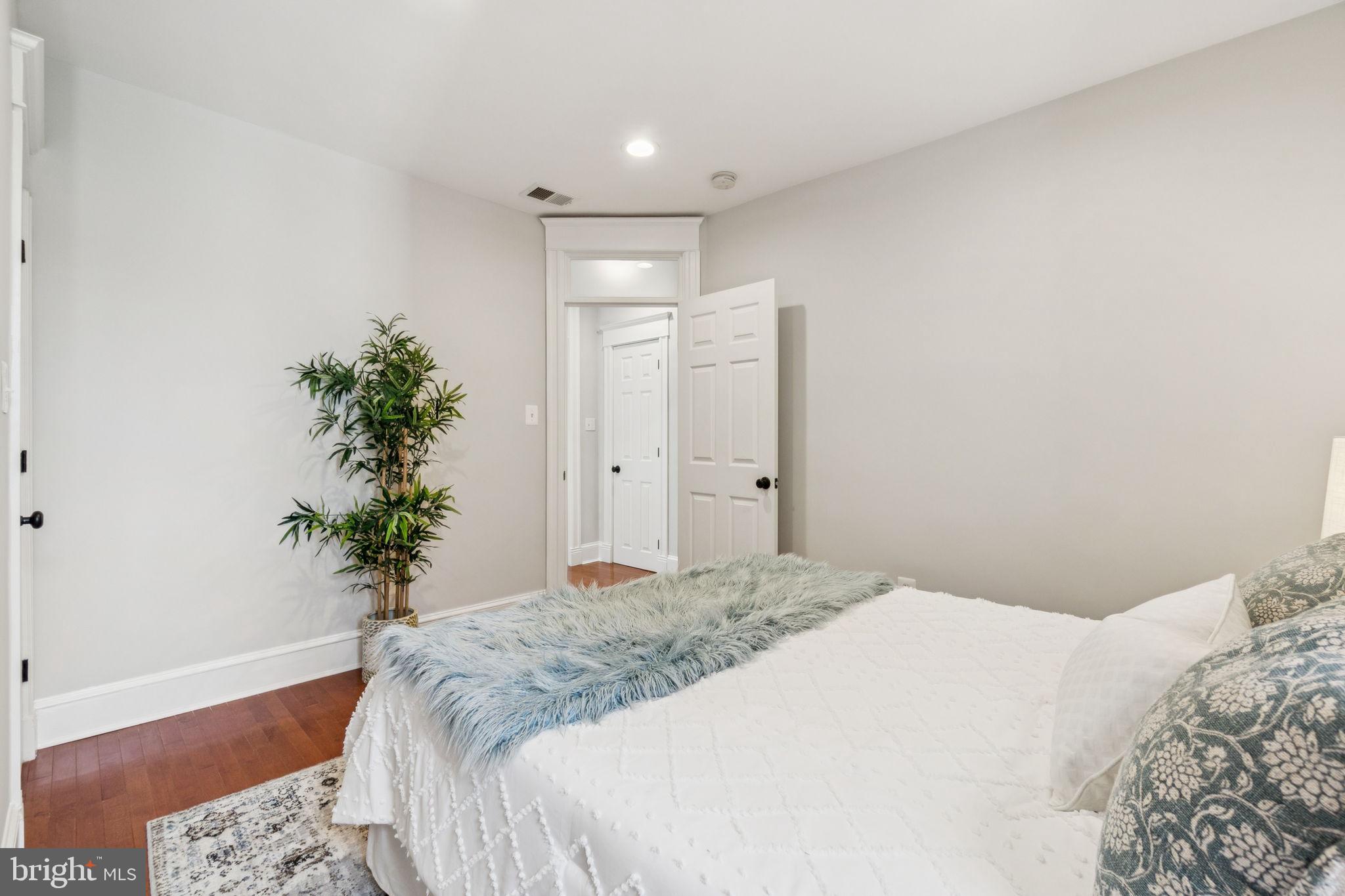 425 16th Street Southeast Washington, DC 20003 - Photo 34 of 58 Gallery Image 34