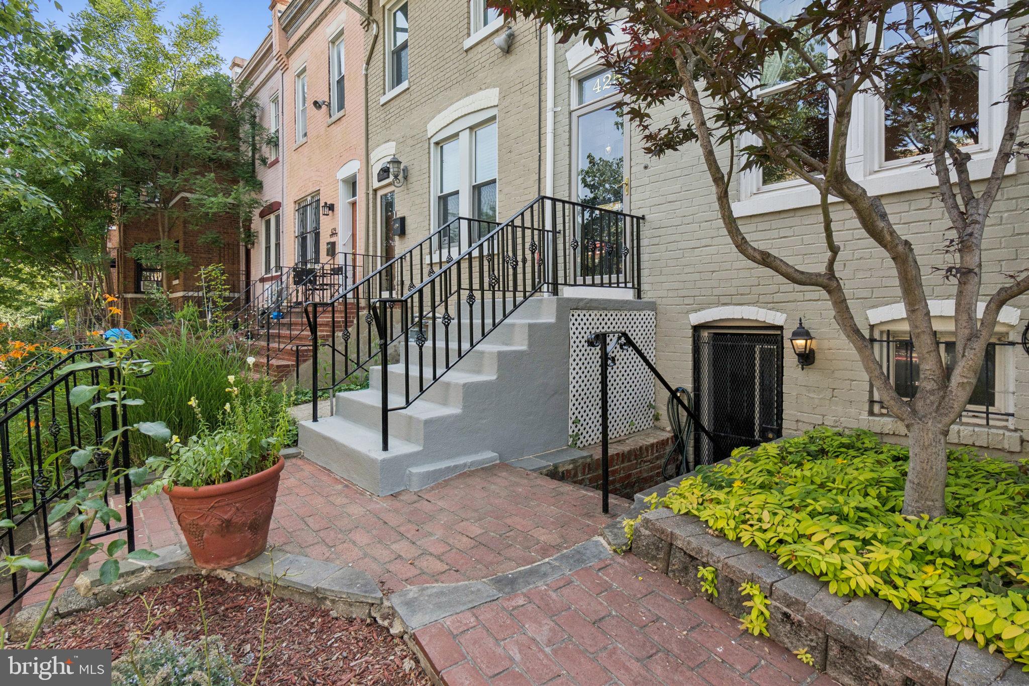 425 16th Street Southeast Washington, DC 20003 - Photo 53 of 58 Elevated front garden