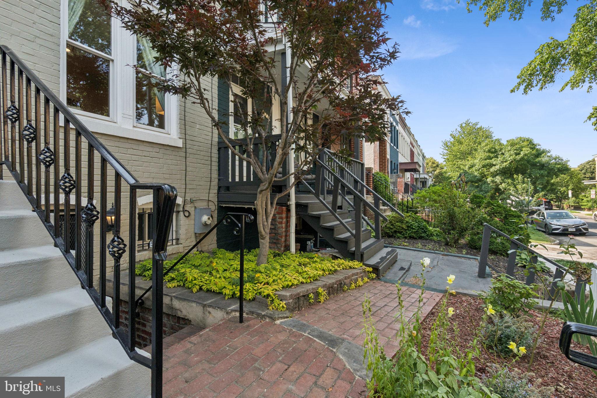425 16th Street Southeast Washington, DC 20003 - Photo 54 of 58 Gallery Image 54