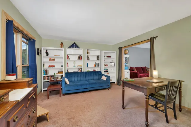 $369,900 | 1206 Pleasant Knoll Drive, Joliet, IL 60435