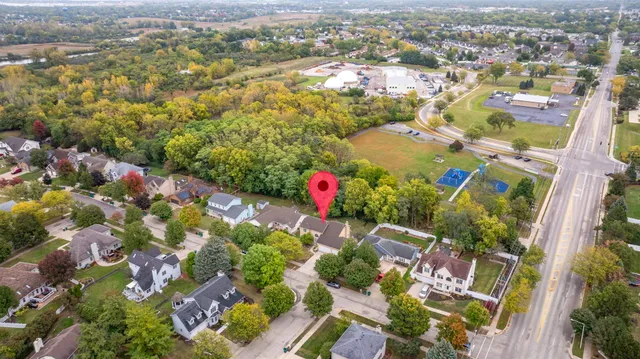 $369,900 | 1206 Pleasant Knoll Drive, Joliet, IL 60435