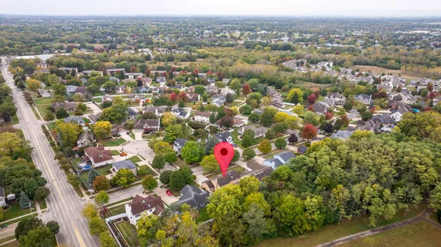 $369,900 | 1206 Pleasant Knoll Drive, Joliet, IL 60435