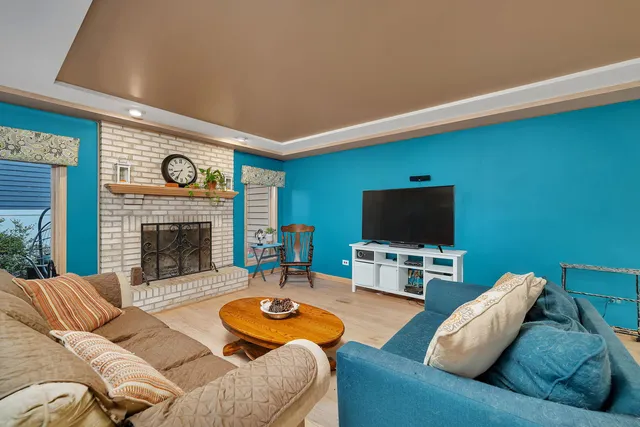 $369,900 | 1206 Pleasant Knoll Drive, Joliet, IL 60435