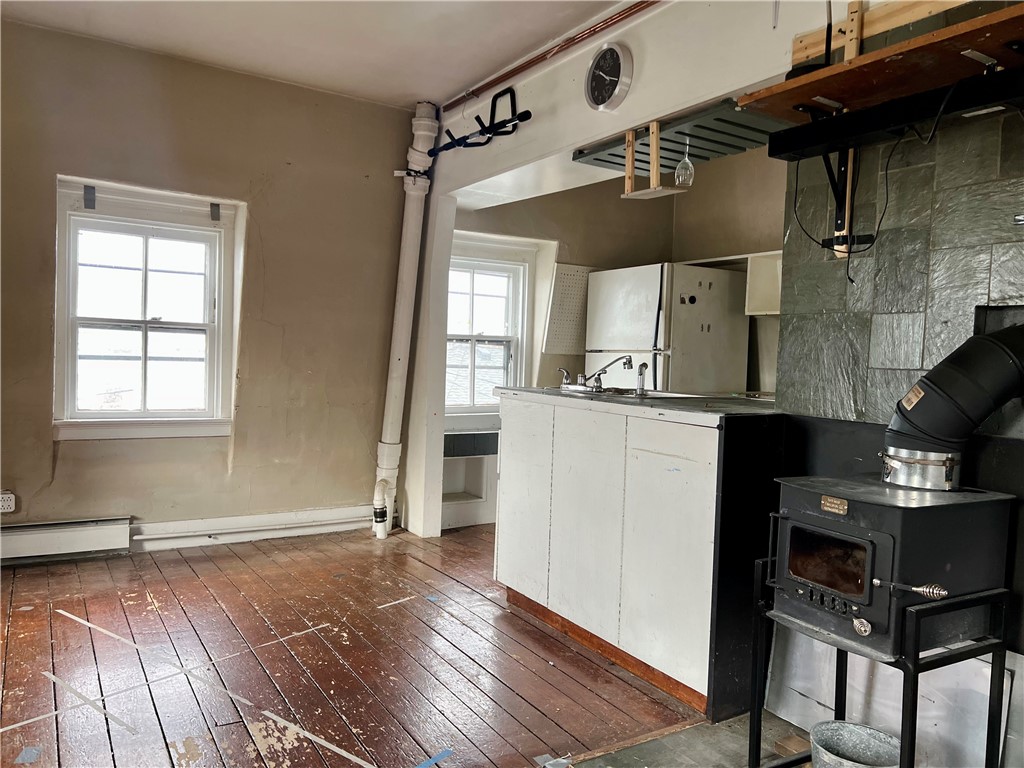20 Anthony Street Newport, RI 02840 - Photo 28 of 49