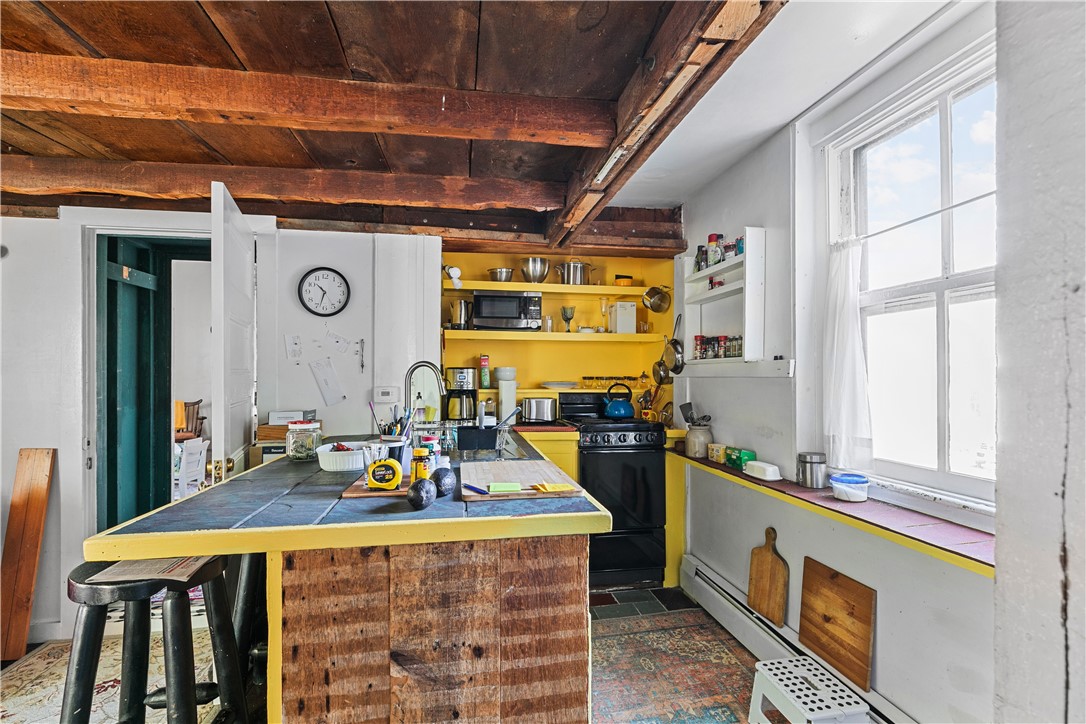 20 Anthony Street Newport, RI 02840 - Photo 8 of 49
