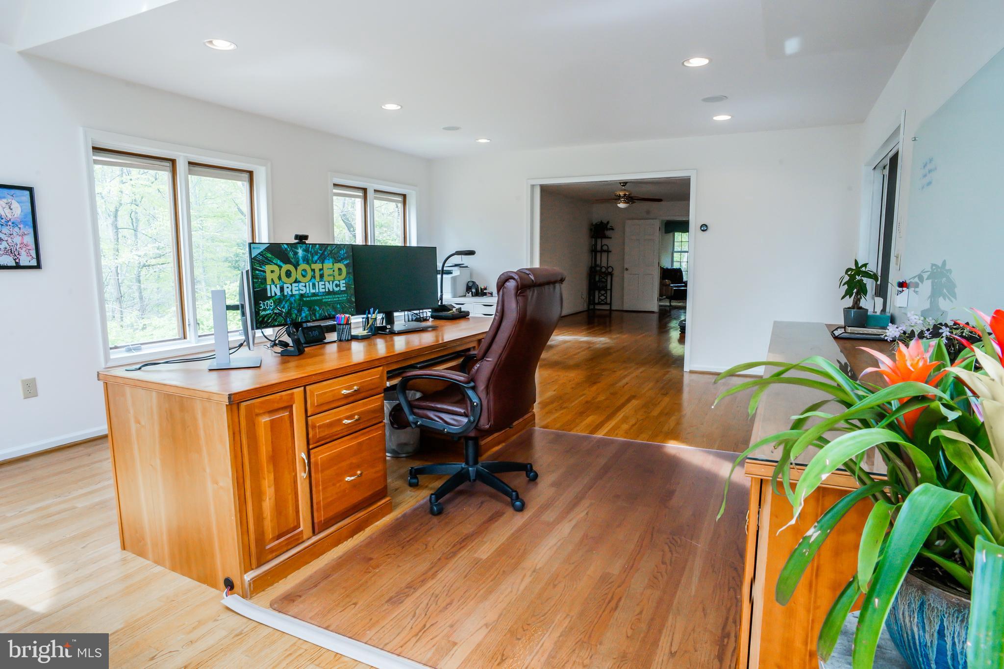 4 Beechwood Circle Chadds Ford, PA 19317 - Photo 12 of 129 Sunlit home office