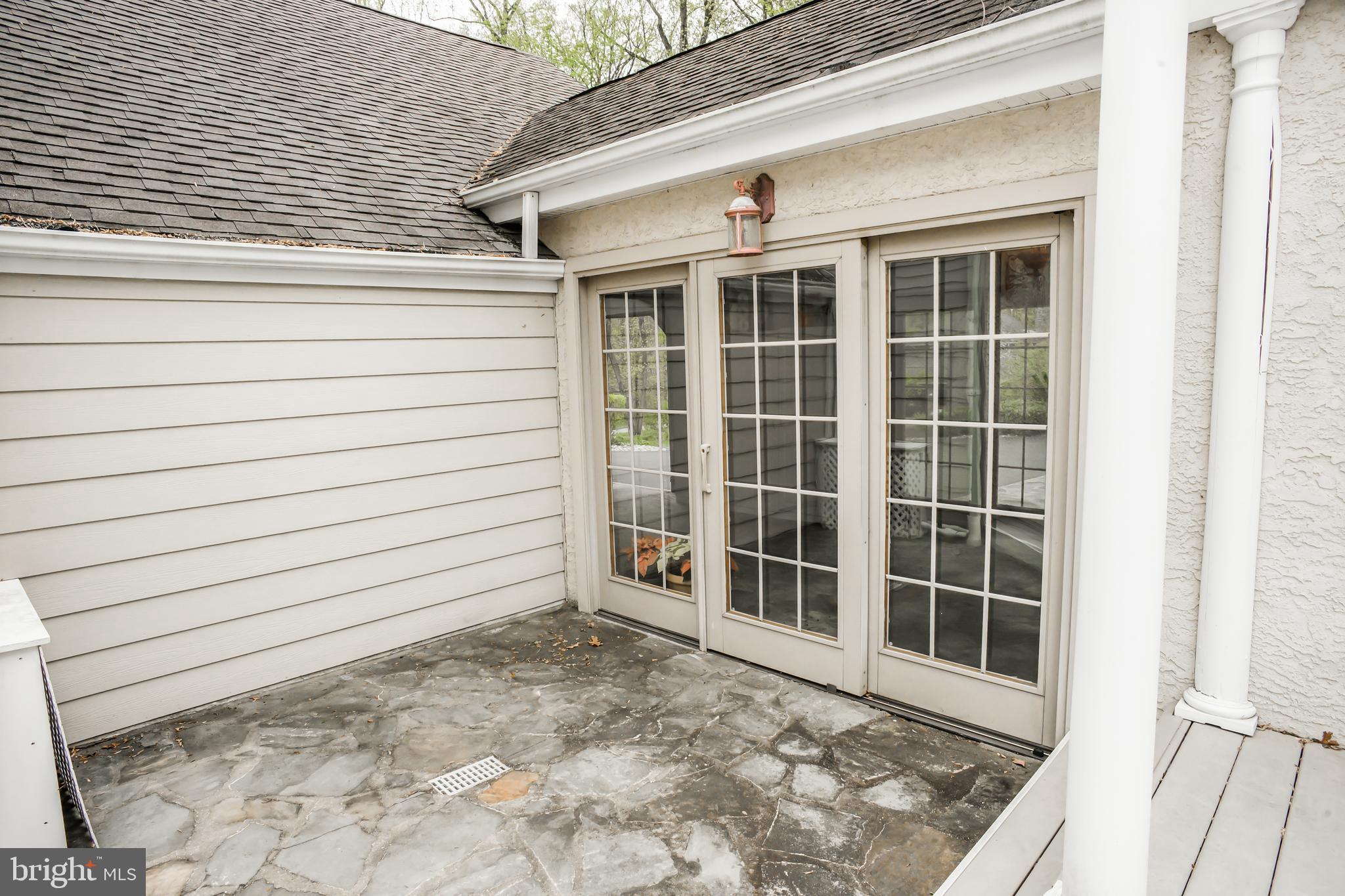 4 Beechwood Circle Chadds Ford, PA 19317 - Photo 113 of 129 Entry from deck to the garage