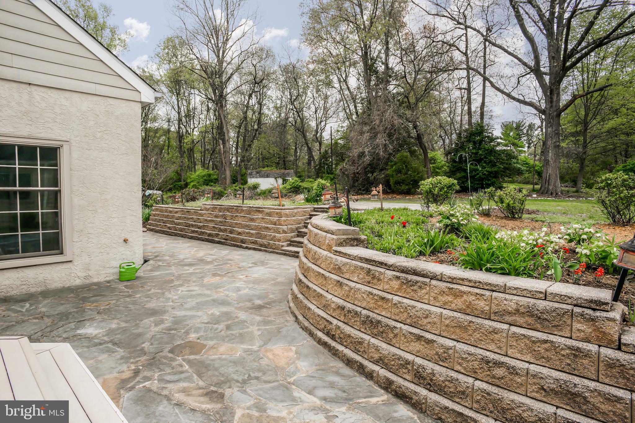 4 Beechwood Circle Chadds Ford, PA 19317 - Photo 116 of 129 Stunning hardscaping