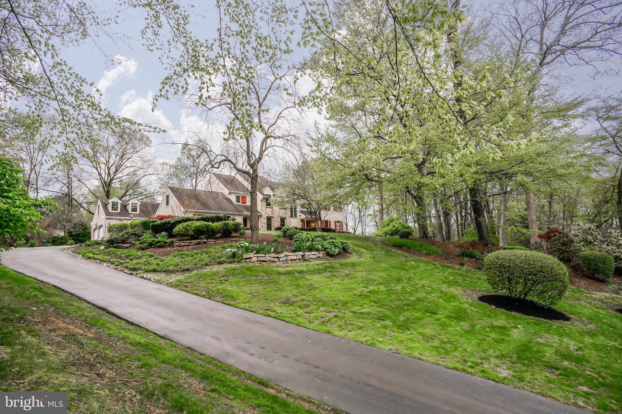 4 Beechwood Circle Chadds Ford, PA 19317 - Photo 127 of 129 Private driveway